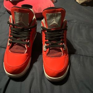 Air Jordan 4 retros size 12 men brand new